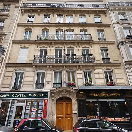 Guestrust- Arc De Triomphe Corail Appartement *
