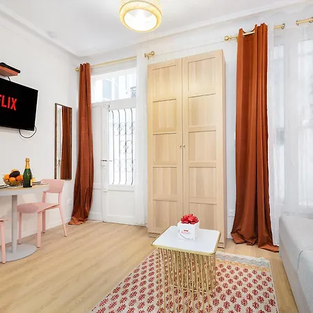 Guestrust- Arc De Triomphe Corail Appartement *