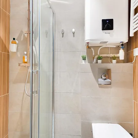 Guestrust- Arc De Triomphe Corail Apartment